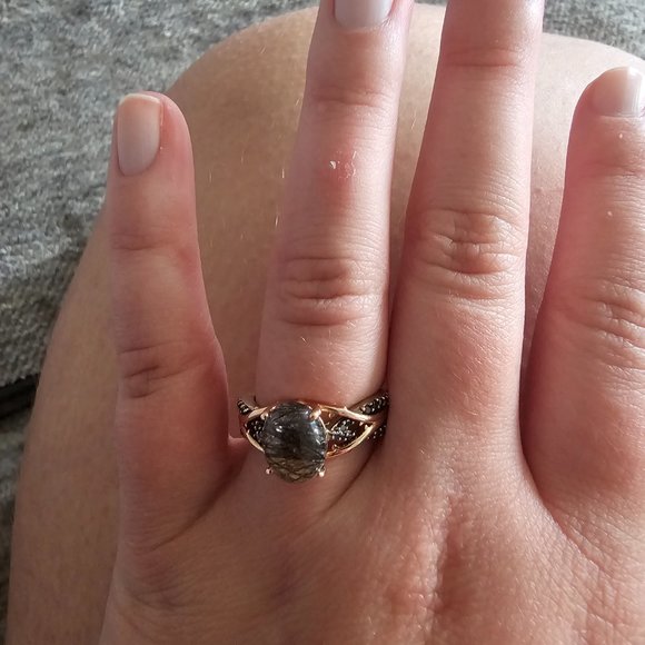 Disney maleficent engagement ring - Picture 3 of 3